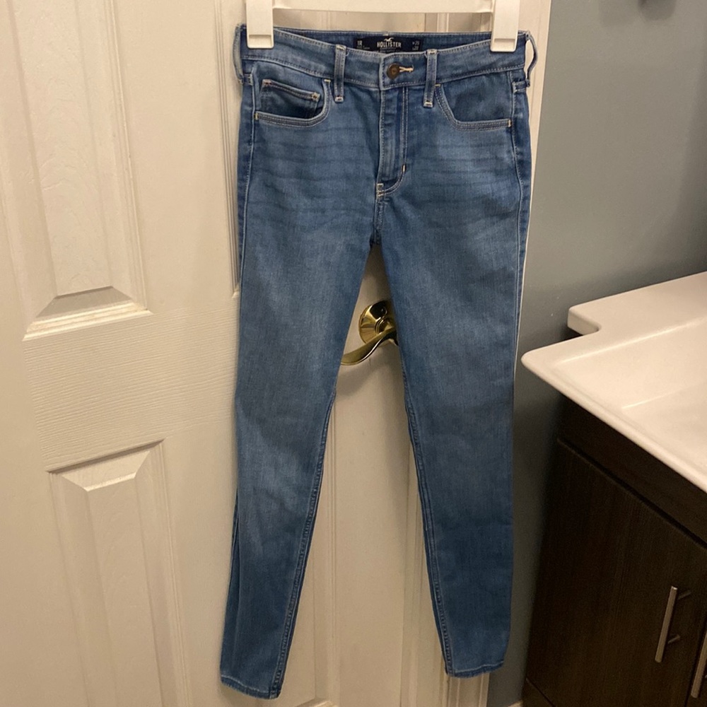 Stretchy skinny jeans